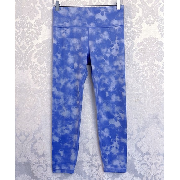 GapFit Eclipse High Rise 7/8 Leggings In Blue Tie Dye Size Small GUC Activewear - Picture 2 of 7